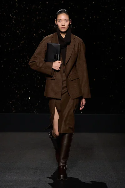 Look 21